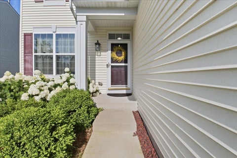 Tiny photo for 163 EASTON Drive, Gilberts, IL 60136 (MLS # 12694345)