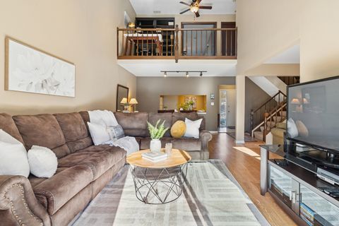 Tiny photo for Palatine, IL 60067 (MLS # 12510761)