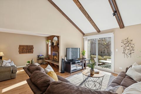 Tiny photo for Palatine, IL 60067 (MLS # 12510761)