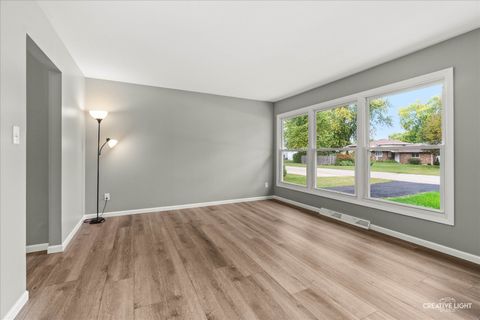 Tiny photo for 173 Dolores Street, Oswego, IL 60543 (MLS # 12450050)