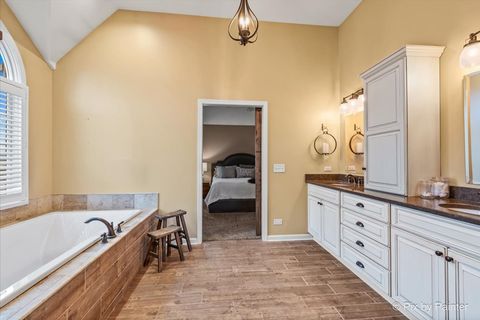 Tiny photo for 2941 Braemore Drive, West Chicago, IL 60185 (MLS # 12586480)