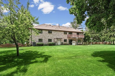 Tiny photo for 32675 N Forest Drive, Grayslake, IL 60030 (MLS # 12654807)