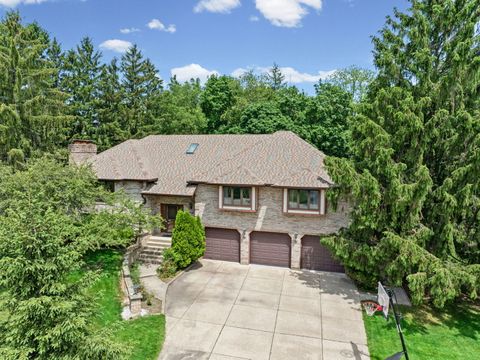 Photo of 32675 N Forest Drive, Grayslake, IL 60030 (MLS # 12654807)