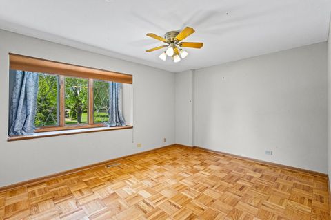 Tiny photo for 32675 N Forest Drive, Grayslake, IL 60030 (MLS # 12654807)
