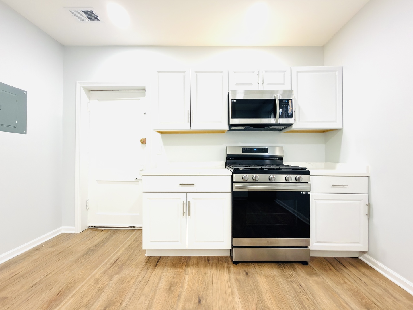 2344 W Cortez Street GS