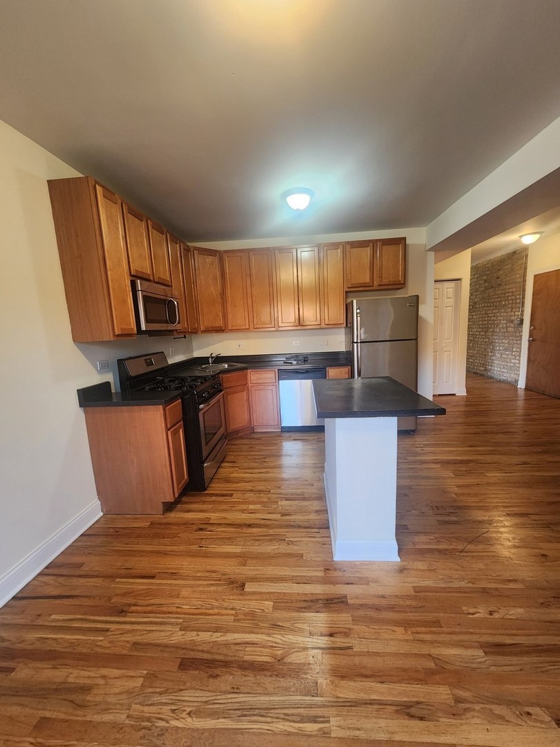 5014 N Harding Avenue 2