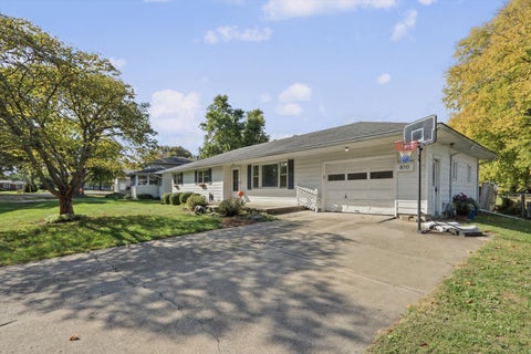 Tiny photo for 810 Longview Road, Monticello, IL 61856 (MLS # 12771645)