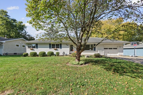 Photo of 810 Longview Road, Monticello, IL 61856 (MLS # 12771645)