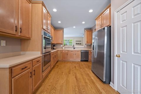 Tiny photo for 725 Bohannon Circle, Oswego, IL 60543 (MLS # 12539950)