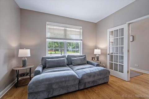 Tiny photo for 725 Bohannon Circle, Oswego, IL 60543 (MLS # 12539950)