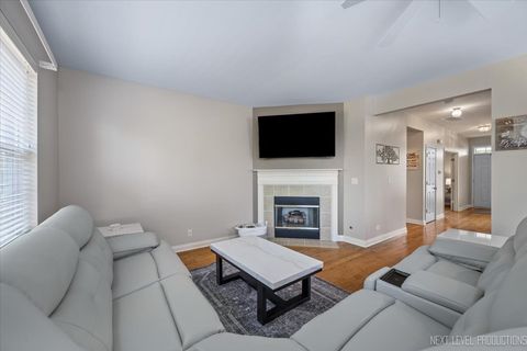 Tiny photo for 725 Bohannon Circle, Oswego, IL 60543 (MLS # 12539950)