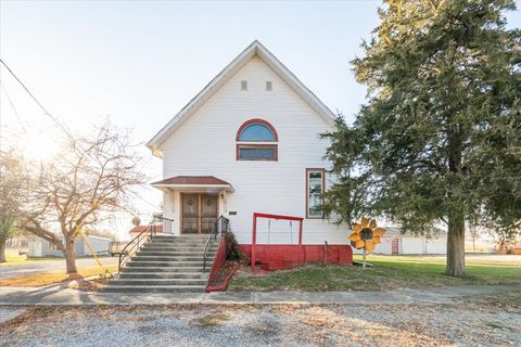 Photo of 269 Chicago Street, Dewitt, IL 61735 (MLS # 12326238)