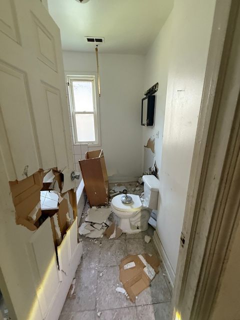 Tiny photo for 8417 S ESCANABA Avenue, Chicago, IL 60617 (MLS # 12642609)