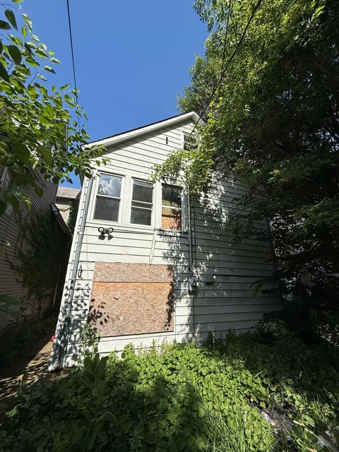 Tiny photo for 8417 S ESCANABA Avenue, Chicago, IL 60617 (MLS # 12642609)