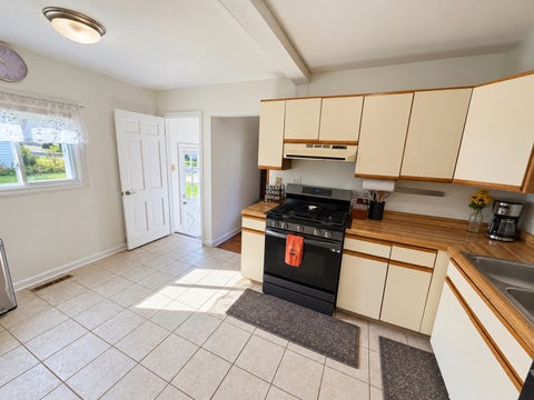 Tiny photo for 1818 Nebraska Road, Rockford, IL 61108 (MLS # 12770097)