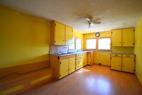 Tiny photo for 2308 Logan Street, Mt Vernon, IL 62864 (MLS # 12613331)