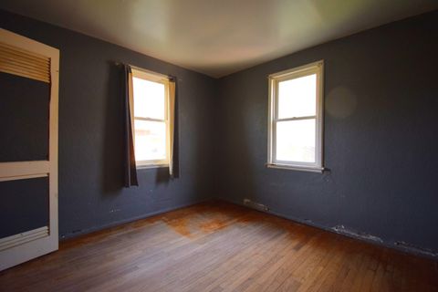 Tiny photo for 2308 Logan Street, Mt Vernon, IL 62864 (MLS # 12613331)