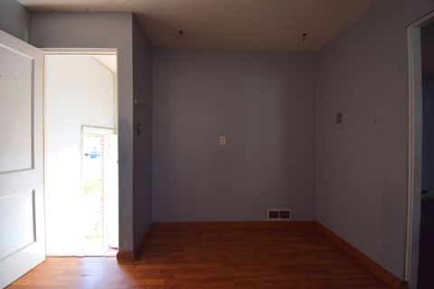 Tiny photo for 2308 Logan Street, Mt Vernon, IL 62864 (MLS # 12613331)