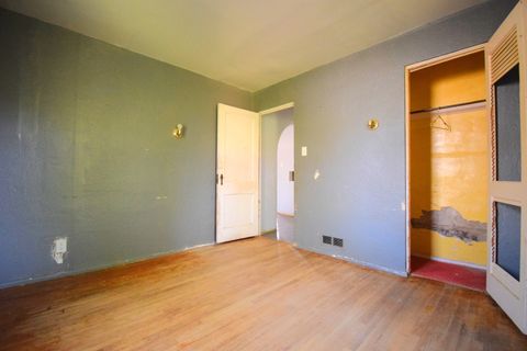 Tiny photo for 2308 Logan Street, Mt Vernon, IL 62864 (MLS # 12613331)