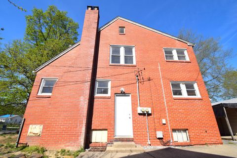 Tiny photo for 2308 Logan Street, Mt Vernon, IL 62864 (MLS # 12613331)