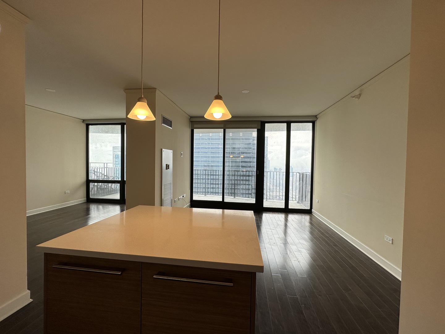 225 N Columbus Drive 6409