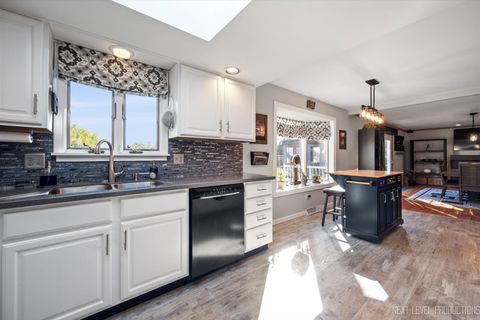 Tiny photo for 1367 Wauchope Drive, Elgin, IL 60123 (MLS # 12518343)