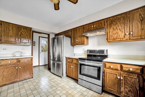 Tiny photo for 1S221 N Flanders Lane, Winfield, IL 60190 (MLS # 12482910)