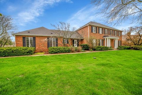 1S221 N Flanders Lane Winfield IL 60190