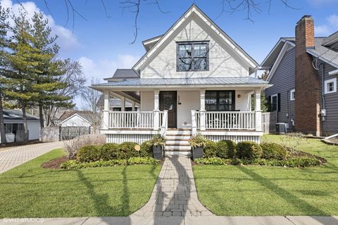 238 Coolidge Avenue Barrington IL 60010