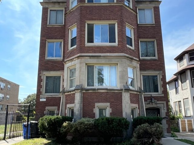 7412 S South Shore Drive G