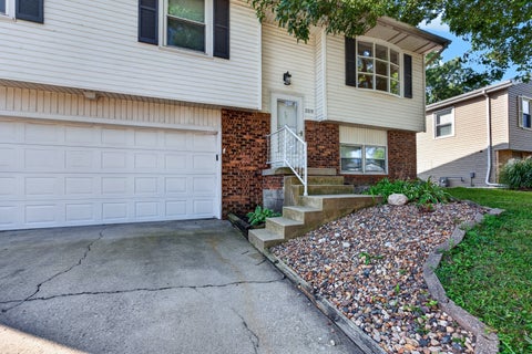 Tiny photo for 2319 Anchor Drive, Bloomington, IL 61704 (MLS # 12744126)