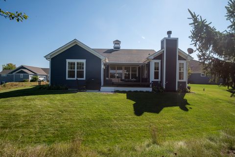 Tiny photo for 40580 N North Newport Drive, Antioch, IL 60002 (MLS # 12493299)