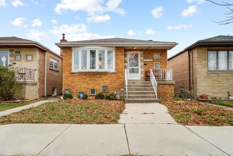 6135 W 63rd Place Chicago IL 60638