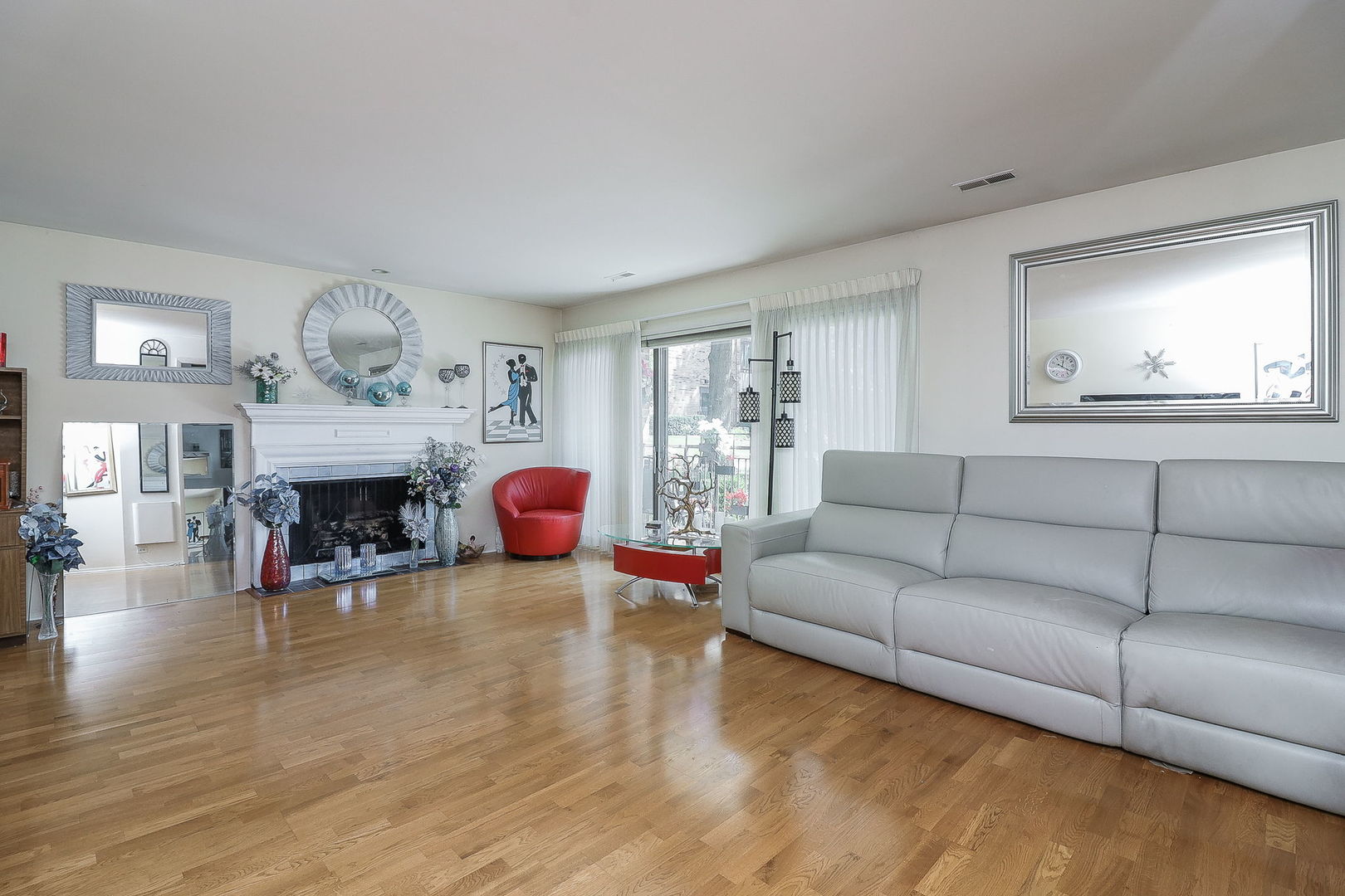 301 Lake Hinsdale Drive 106