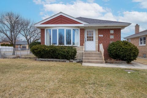 Photo of 4453 N Overhill Avenue, Norridge, IL 60706 (MLS # 12578495)
