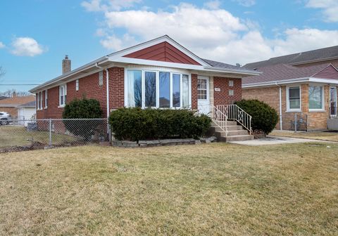 Tiny photo for 4453 N Overhill Avenue, Norridge, IL 60706 (MLS # 12578495)