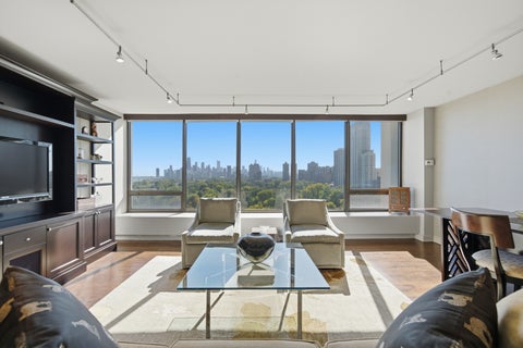 Tiny photo for 2800 N Lake Shore Drive #1512, Chicago, IL 60657 (MLS # 12794947)