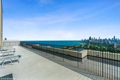 Tiny photo for 2800 N Lake Shore Drive #1512, Chicago, IL 60657 (MLS # 12794947)