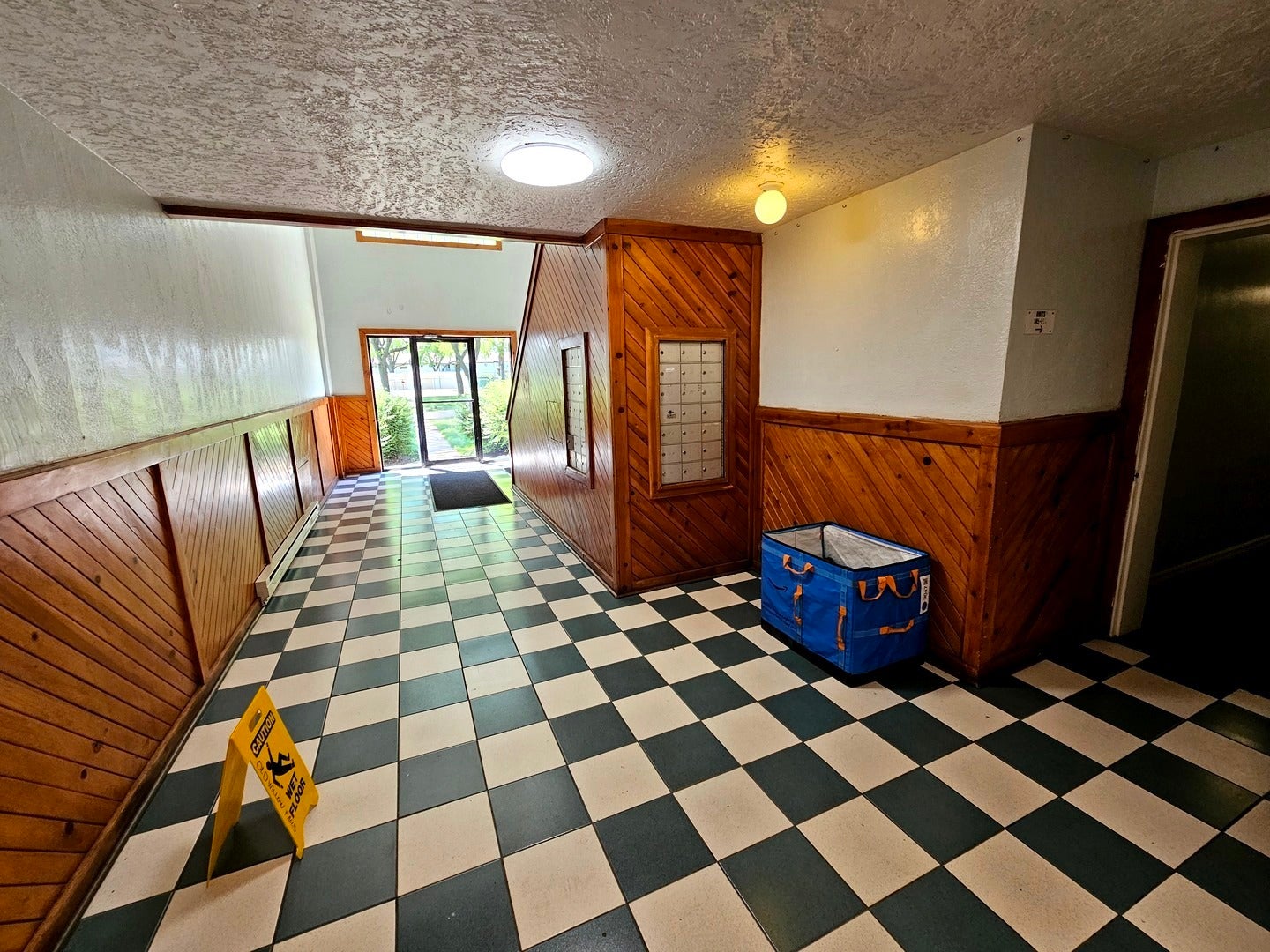 870 E Old Willow Road E 259