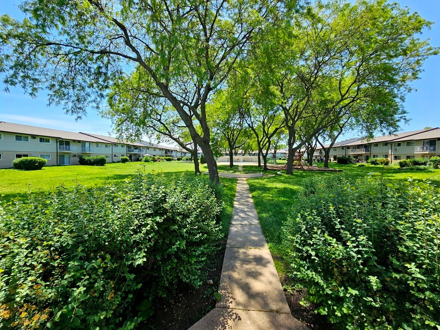 870 E Old Willow Road E 259