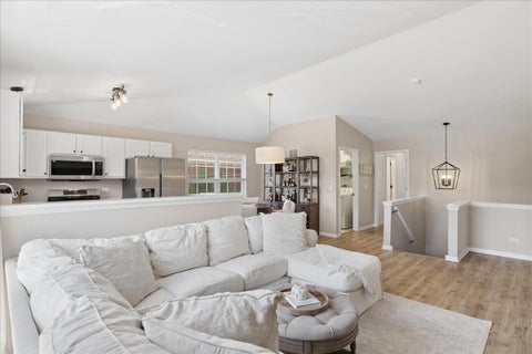 Tiny photo for 1116 Kensington Drive #21-A1, Northbrook, IL 60062 (MLS # 12734848)