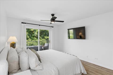 Tiny photo for 1116 Kensington Drive #21-A1, Northbrook, IL 60062 (MLS # 12734848)