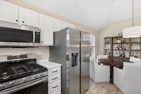 Tiny photo for 1116 Kensington Drive #21-A1, Northbrook, IL 60062 (MLS # 12734848)