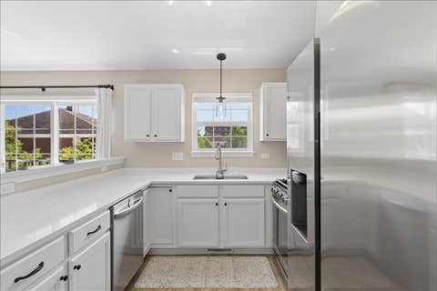 Tiny photo for 1116 Kensington Drive #21-A1, Northbrook, IL 60062 (MLS # 12734848)