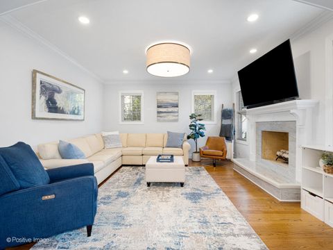 Tiny photo for 21 S Bruner Street, Hinsdale, IL 60521 (MLS # 12492000)