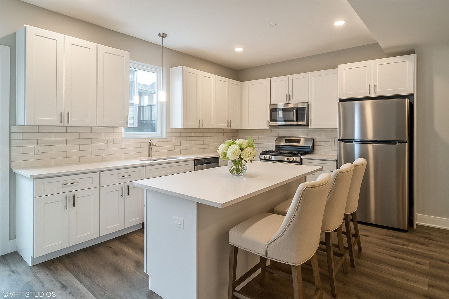 4350 W Belmont Avenue