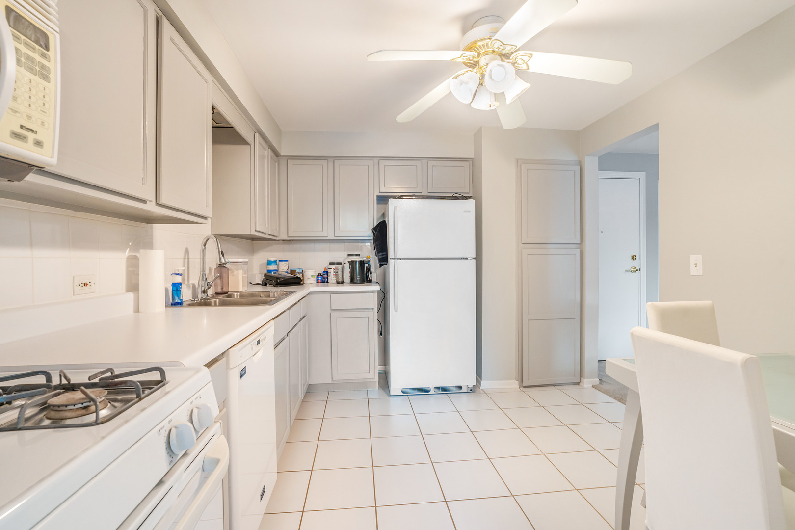 5511 N Chester Avenue 26