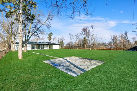 A home in Des Plaines