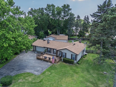 Photo of 4437 Richmond Road, Ringwood, IL 60072 (MLS # 12695983)
