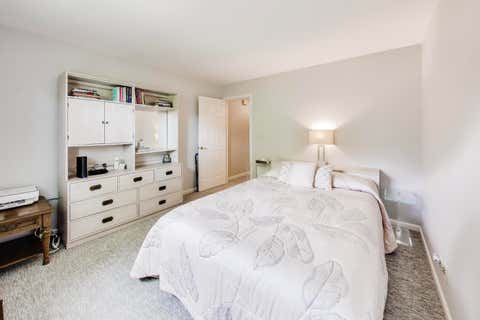 Tiny photo for 611 W Whiting Lane, Arlington Heights, IL 60004 (MLS # 12696680)